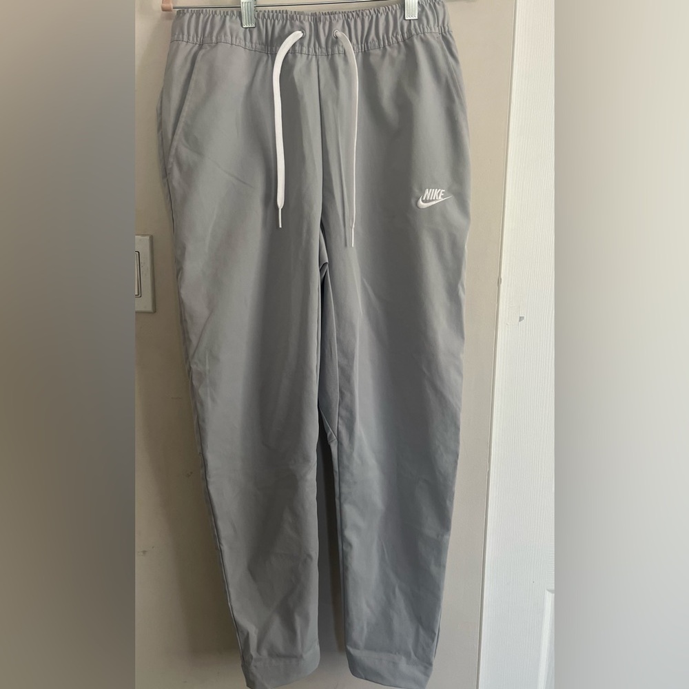 Nike Light Gray Joggers with White Tag